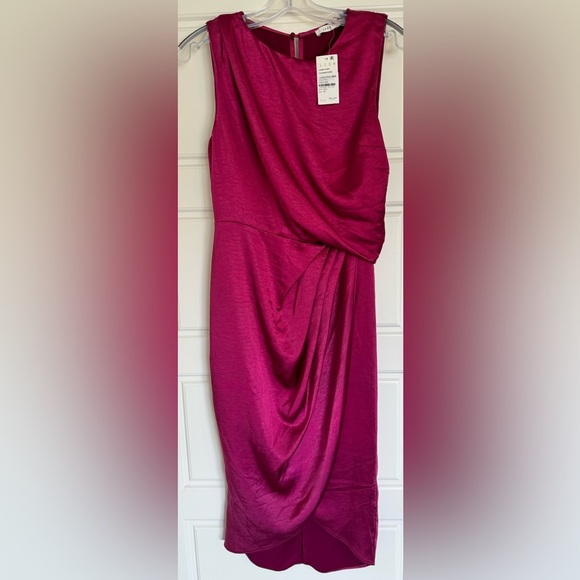 Lush Sleeveless Pleated Midi Dress Women’s Size Small Fuchsia‎ Rose NWT - Picture 1 of 9